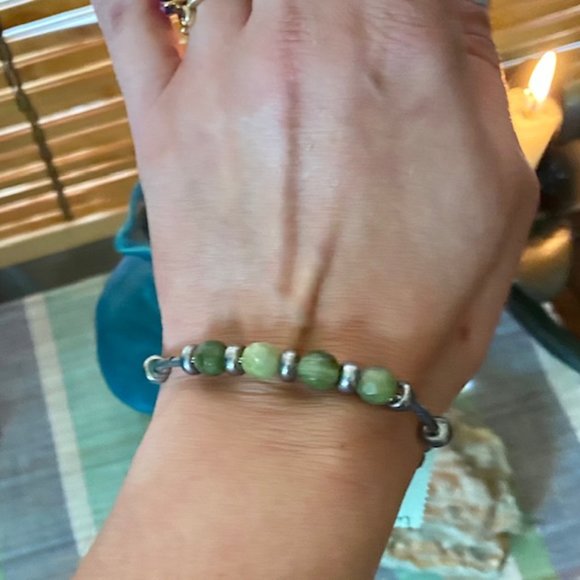 Green Jasper Bracelet - Picture 1 of 7